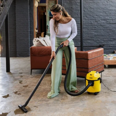 Aspiradora de polvo y agua WDL1 1000W 10L Karcher